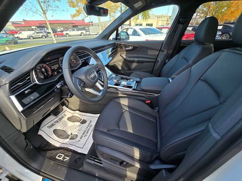 New 2025 Audi Q7 3.0T Premium Plus image 24