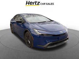 Used 2025 Toyota Prius LE video 1