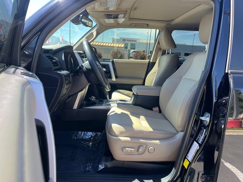 Certified 2022 Toyota 4Runner SR5 Premium w/ Moonroof Package AWD/4WD image 12