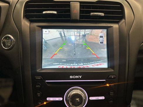 Used 2017 Ford Fusion Titanium FWD image 21