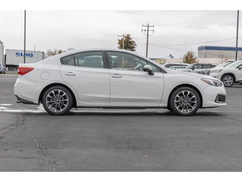 Used 2020 Subaru Impreza 2.0i Limited image 2