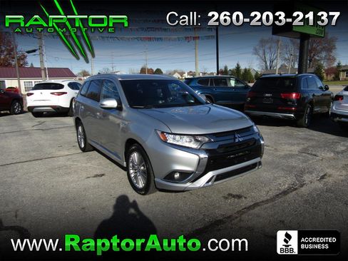 Used 2022 Mitsubishi Outlander SEL image 1