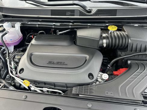 New 2026 Chrysler Pacifica Select FWD image 11