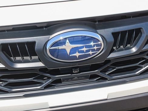 Used 2025 Subaru Outback Wilderness AWD/4WD image 5