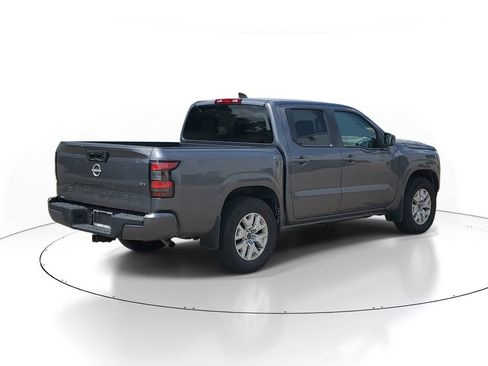 Used 2023 Nissan Frontier SV w/ Tow Package RWD image 3
