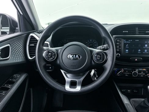 Used 2020 Kia Soul LX FWD image 20