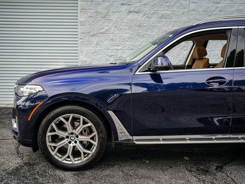 Used 2022 BMW X7 xDrive40i w/ Premium Package image 16