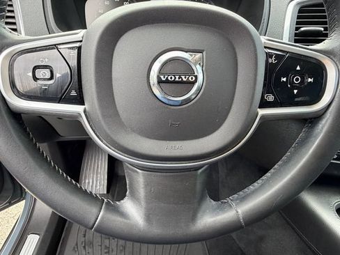Used 2020 Volvo XC90 T5 Momentum w/ Protection Package Premier FWD image 24