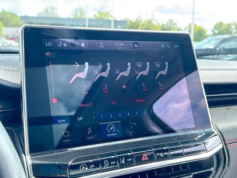 Used 2022 Jeep Compass Trailhawk w/ Trailhawk Elite Group image 21