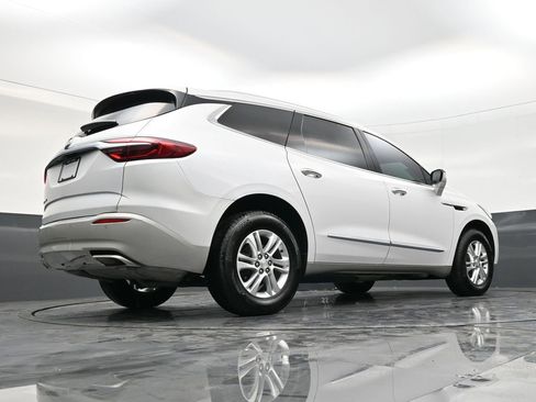 Used 2021 Buick Enclave Essence w/ Sound and Sites Package image 24