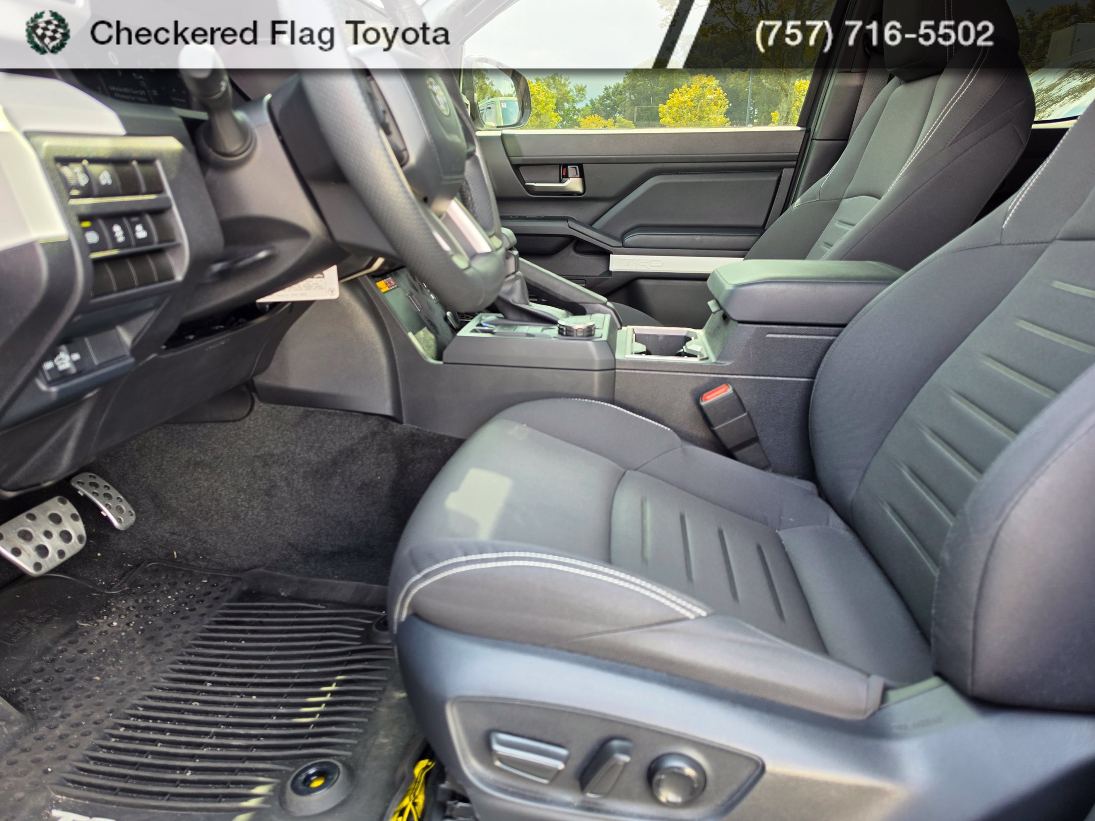 Used 2024 Toyota Tacoma TRD Sport w/ TRD Sport Upgrade Package RWD image 10
