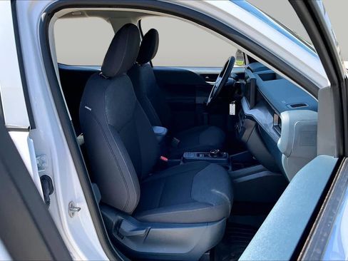 Used 2025 Ford Maverick XL FWD image 9