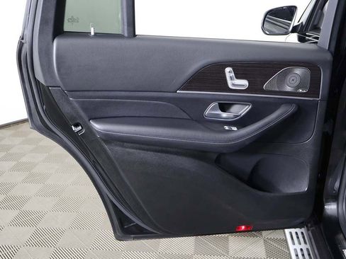 Used 2023 Mercedes-Benz GLS 450 4MATIC w/ AMG Line Exterior image 29