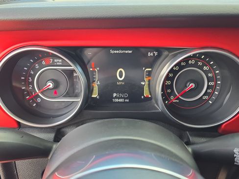 Used 2018 Jeep Wrangler Unlimited Rubicon AWD/4WD image 27