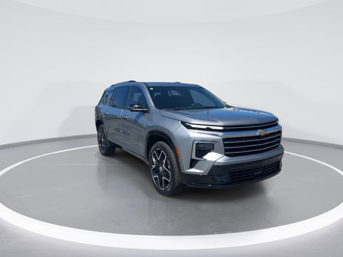 New 2026 Chevrolet Traverse High Country FWD image 2