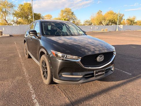 Used 2020 MAZDA CX-5 Sport FWD image 4