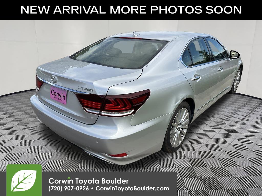 Used 2013 Lexus LS 460 AWD w/ Comfort Pkg image 8