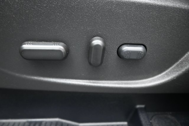 Used 2017 Ford Escape SE w/ Equipment Group 201A FWD image 32