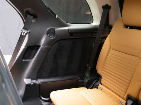 Used 2018 Land Rover Discovery HSE Luxury AWD/4WD image 67