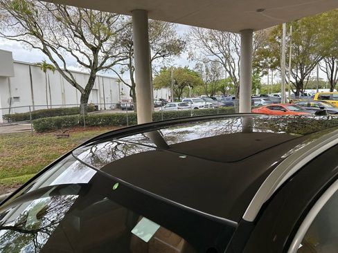 Used 2024 BMW X5 sDrive40i w/ Parking Assistance Package image 17