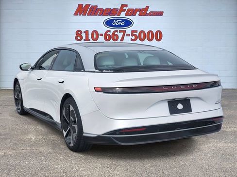 Used 2023 Lucid Air Touring image 4