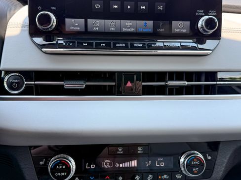 Used 2023 Mitsubishi Outlander SEL AWD/4WD image 34