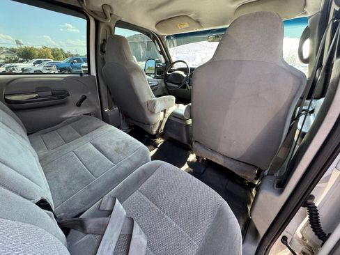 Used 2003 Ford F350 XLT RWD image 24