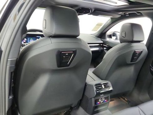 Used 2026 BMW 530i image 31