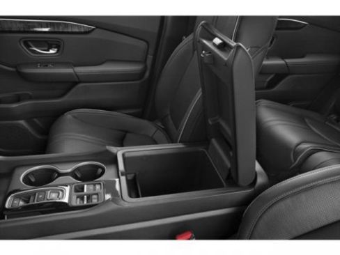 Used 2025 Honda Pilot Elite image 17