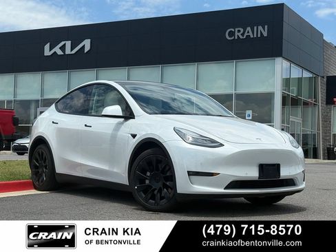 Used 2021 Tesla Model Y Long Range AWD/4WD image 1
