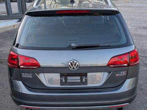 Used 2017 Volkswagen Golf Alltrack SE image 4