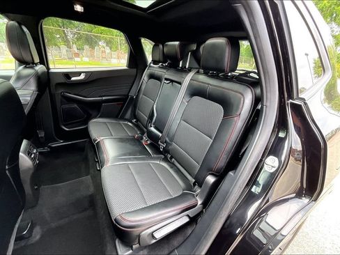 Used 2024 Ford Escape ST-Line w/ Tech Pack #1 AWD/4WD image 25