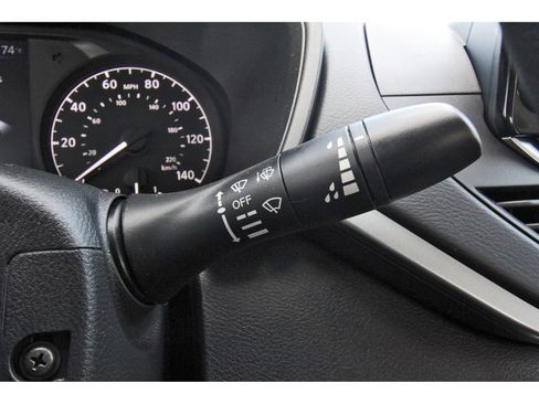 Used 2024 Nissan Altima 2.5 S FWD image 21