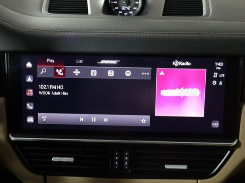 Used 2022 Porsche Cayenne GTS image 47