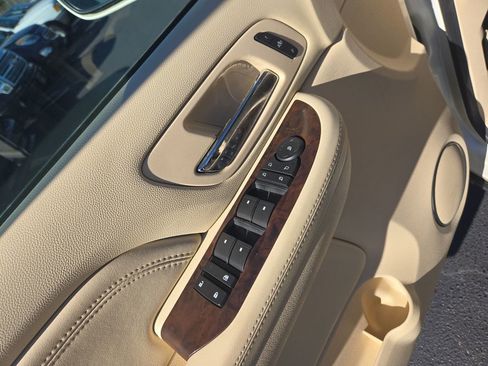 Used 2008 Cadillac Escalade EXT image 40