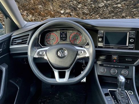 Used 2019 Volkswagen Jetta S w/ Driver Assistance Package image 5