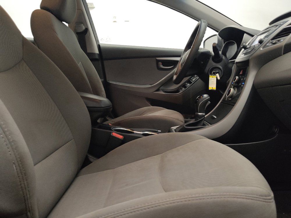Used 2016 Hyundai Elantra SE FWD image 21