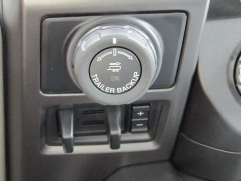 Used 2017 Ford F150 XLT w/ Equipment Group 301A Mid AWD/4WD image 23