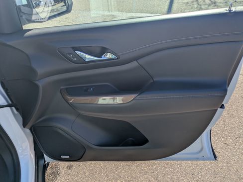 Used 2022 GMC Acadia SLE w/ Driver Convenience Package image 33