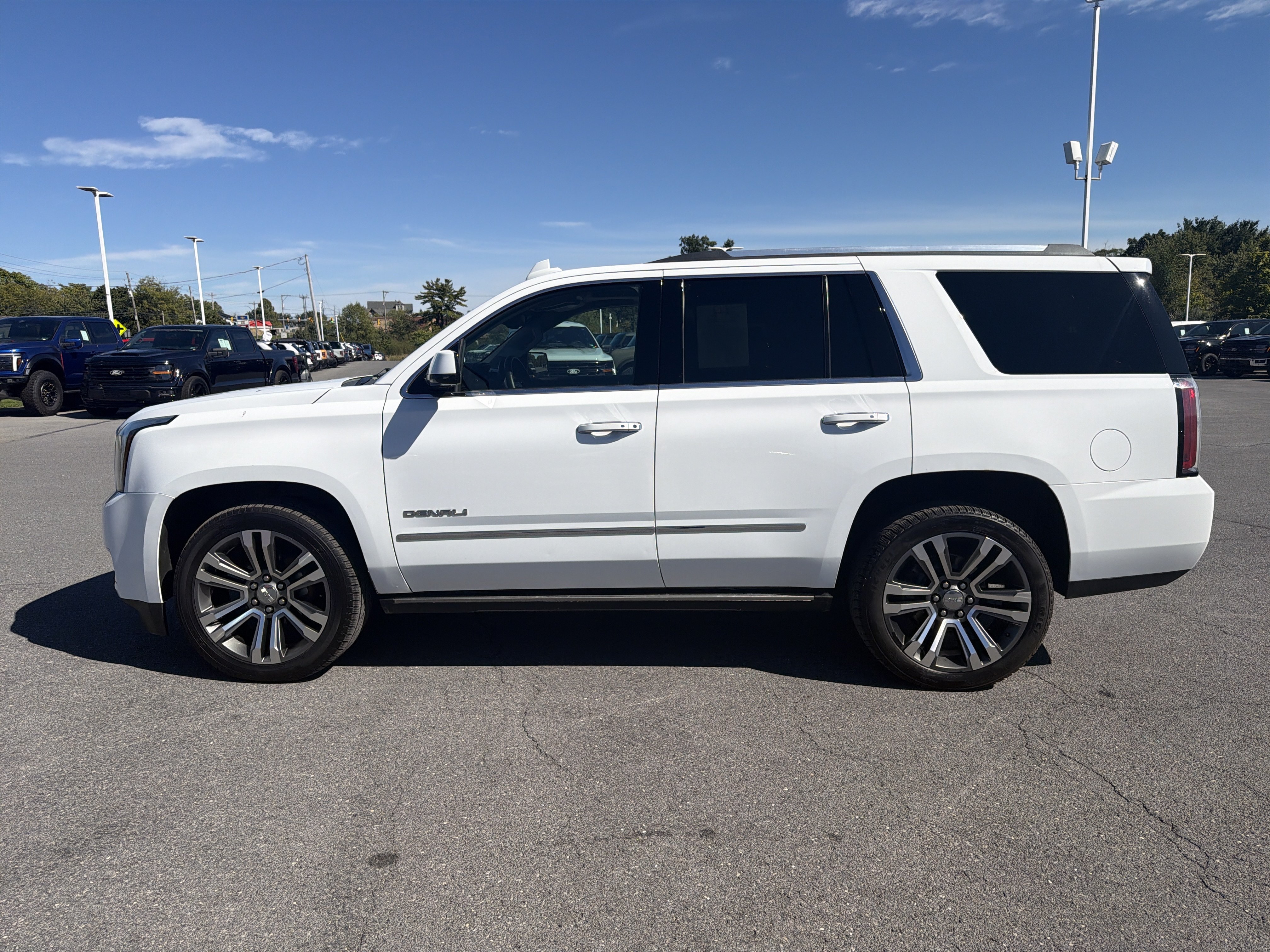 Used 2018 GMC Yukon Denali w/ Denali Ultimate Package AWD/4WD image 7