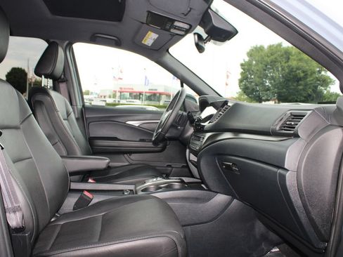 Used 2023 Honda Passport EX-L image 12