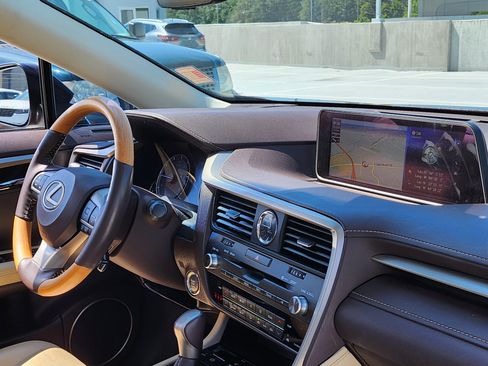 Used 2018 Lexus RX 350 AWD w/ Premium Package image 31