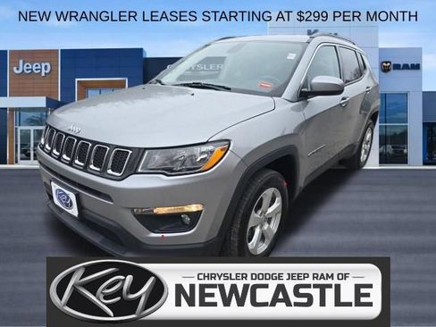 Used 2020 Jeep Compass Latitude w/ Popular Equipment Group AWD/4WD image 1