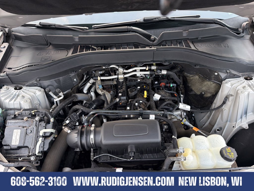 Used 2021 Ford Explorer XLT w/ Equipment Group 202A AWD/4WD image 21