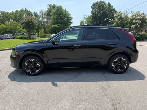 Used 2024 Kia Niro Wind FWD image 7