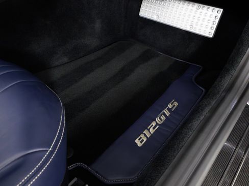 Used 2021 Ferrari 812 GTS RWD image 44