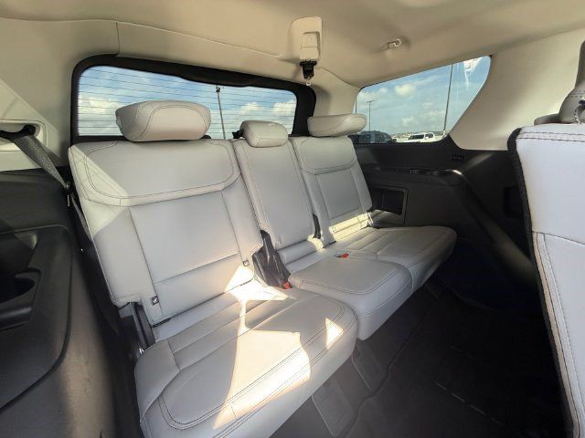 Used 2025 Ford Expedition Active RWD image 17