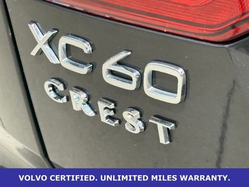 Certified 2025 Volvo XC60 B5 Plus AWD/4WD image 10