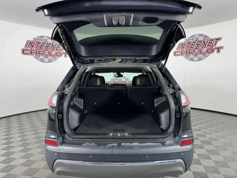 Used 2019 Jeep Cherokee Limited image 27