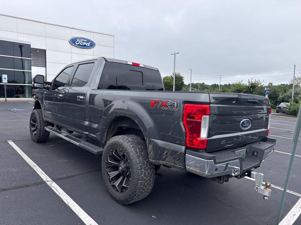 Used 2019 Ford F250 Lariat w/ Lariat Ultimate Package AWD/4WD image 4